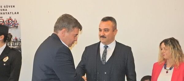 Alev: 'Huzuru bozmak isteyen Çeşme'ye giremeyecek' - Sputnik Türkiye