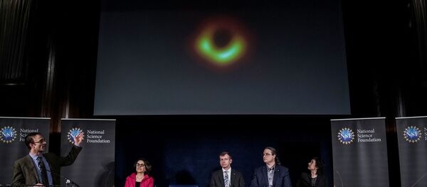 Dev kara deliğin ilk kez fotoğrafı çekildi - Sputnik Türkiye