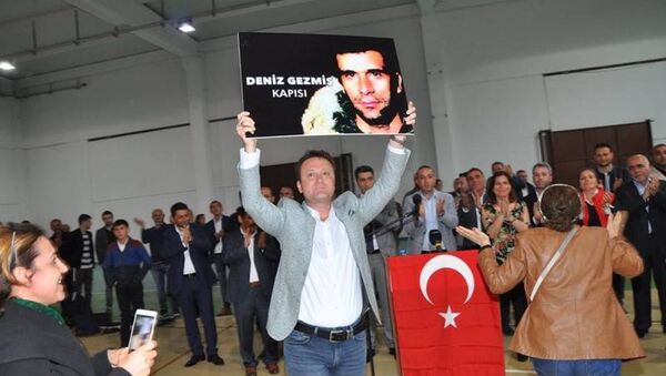 Menemen Belediye başkanı Serdar Aksoy - Sputnik Türkiye