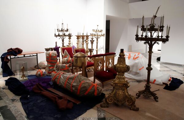 Notre Dame Katedrali'nde 850 yıllık tarih yandı - Sputnik Türkiye