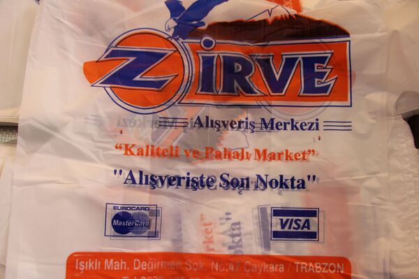 İşçi bulamayan market sahibi çareyi patron aramakta buldu  - Sputnik Türkiye