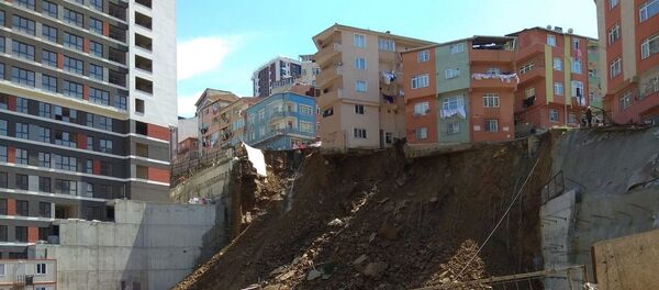 İstanbul Kağıthane'de 4 katlı bir bina çöktü İstanbul Kağıthane'de 4 katlı bir bina çöktü - Sputnik Türkiye