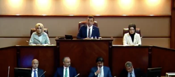 Ekrem İmamoğlu, İBB Meclis Toplantısı Ekrem İmamoğlu, İBB Meclis Toplantısı - Sputnik Türkiye