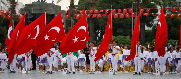 23 Nisan kutlamaları - İzmir 23 Nisan kutlamaları - İzmir - Sputnik Türkiye