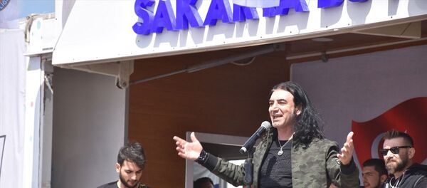 Murat Kekilli Suriye'de 23 Nisan konseri verdi: Bizi çok güzel ağırladılar Murat Kekilli Suriye'de 23 Nisan konseri verdi: Bizi çok güzel ağırladılar - Sputnik Türkiye