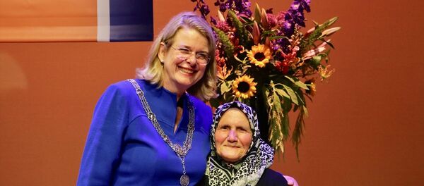 Hollanda’da 82 yaşındaki Türk'e kraliyet nişanı verildi Hollanda’da 82 yaşındaki Türk'e kraliyet nişanı verildi - Sputnik Türkiye