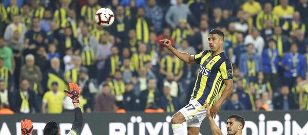 Spor Toto Süper Lig'in 30. haftasında Fenerbahçe ile Trabzonspor takımları, Ülker Stadyumu'nda karşılaştı. - Sputnik Türkiye