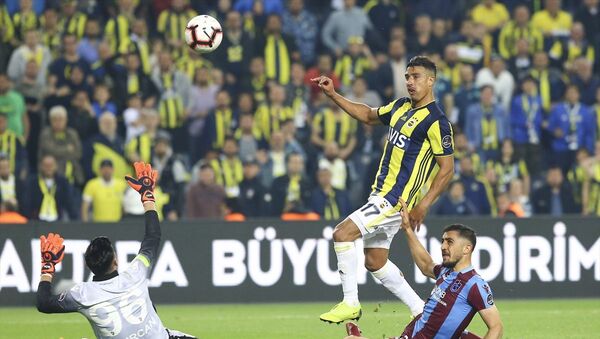 Spor Toto Süper Lig'in 30. haftasında Fenerbahçe ile Trabzonspor takımları, Ülker Stadyumu'nda karşılaştı. - Sputnik Türkiye