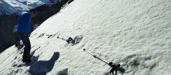 Hindistan ordusu, resmi Twitter hesabından Yeti’nin ayak izlerini bulduğunu açıkladı. - Sputnik Türkiye