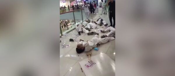 Çin'de AVM'de çıkan kavga Çin'de AVM'de çıkan kavga - Sputnik Türkiye