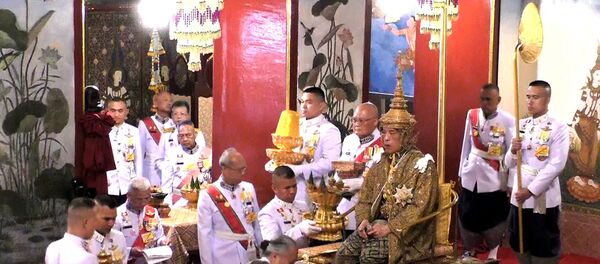 Tayland’da Kral Maha Vajiralongkorn için düzenlenen taç giyme törenleri  - Sputnik Türkiye