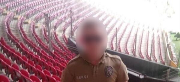 Sosyal medya hesabından paylaşım yapan bekçi - Sputnik Türkiye