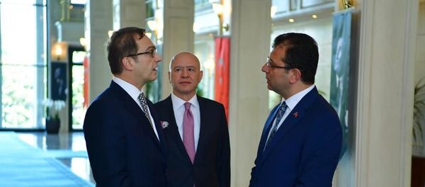 Ömer Koç - Levent Çakıroğlu - Ekrem İmamoğlu Ömer Koç - Levent Çakıroğlu - Ekrem İmamoğlu - Sputnik Türkiye