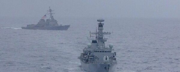 Güney Çin Denizi'ndeki ABD destroyerleri - Sputnik Türkiye