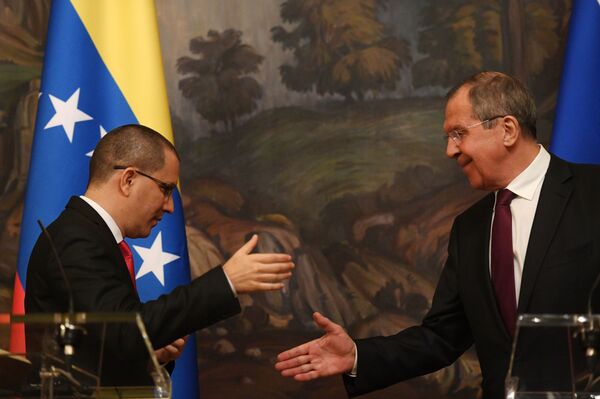 Venezüella Dışişleri Bakanı: Ordumuz, polisimiz ve halkımızla birlikte her türlü senaryoya hazırız - Sputnik Türkiye