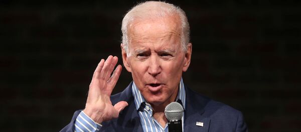 Demokrat Parti'nin 20'yi aşkın başkan aday adayı arasında en tanınanı Joe Biden - Sputnik Türkiye