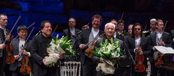 Türk- Rus Klasik Müzik Festivali, Side Antik Tiyatrosu'nda başladı. Gecede, keman sanatçısı Şef Vladimir Spivakov ile Moskova Virtüözleri Oda Orkestrası, soprano Anna Aglatova ve Fazıl Say konser verdi. Türk- Rus Klasik Müzik Festivali, Side Antik Tiyatrosu'nda başladı. Gecede, keman sanatçısı Şef Vladimir Spivakov ile Moskova Virtüözleri Oda Orkestrası, soprano Anna Aglatova ve Fazıl Say konser verdi. - Sputnik Türkiye