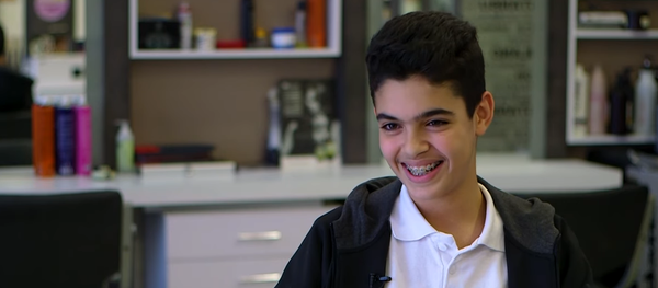 'Her şey çok güzel olacak' sloganının mucidi Berkay - Sputnik Türkiye