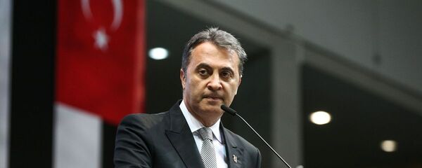 Beşiktaş olağan seçimli genel kurulunda 5. kez başkanlığa seçilen Fikret Orman - Sputnik Türkiye