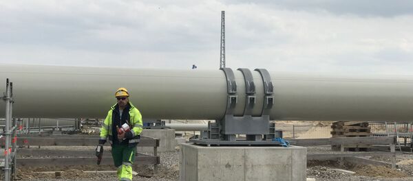 Kuzey Akım 2 inşaat alanında çalışmalar devam ediyor.  - Sputnik Türkiye