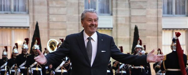 Cannes'da Alain Delon'a karşı başlatılan kampanyada 18 bin imza toplandı - Sputnik Türkiye