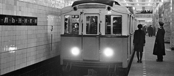 Moskova metrosu 84. yaşında - Sputnik Türkiye
