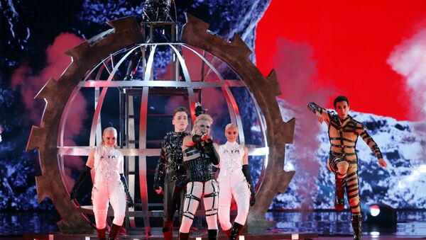  2019 Eurovision şarkı yarışmasında, Filistin bayrağı açan İzlandalı Hatari grubunun  - Sputnik Türkiye