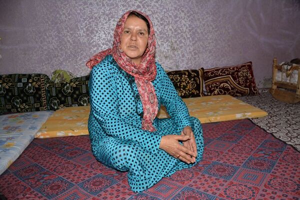 Türkiye'nin en büyük mülteci kampı kapatılıyor: Mültecilerden bazıları Suriye'ye döndü - Sputnik Türkiye