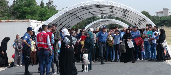 Suriyeliler Suriyeliler - Sputnik Türkiye