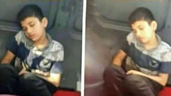  Üzeri kirli diye minibüste koltuğa oturtulmayan 12 yaşındaki Muhammed H. - Sputnik Türkiye