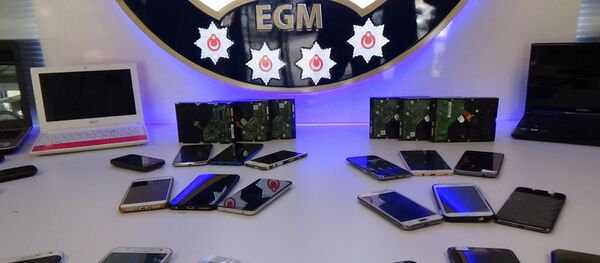 dolandırıcılık çetesi çökertildi - Sputnik Türkiye