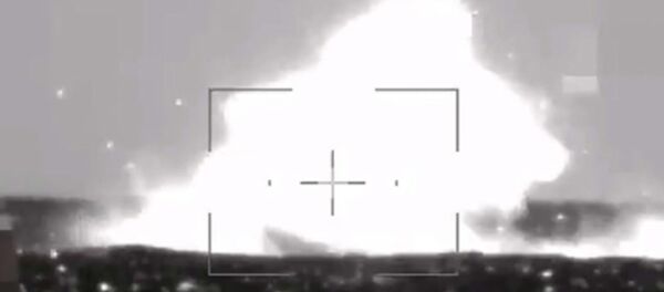 Milli Savunma Bakanlığı (MSB), Twitter hesabından yerli ve milli L-UMTAS füzesiyle süratli suüstü droneunun tam isabetle vurulduğu atışın görüntülerini paylaştı. - Sputnik Türkiye