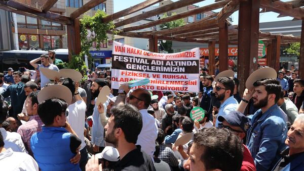 Gezgin Fest'e 'Ahlak Harekatı'ndan tepki - Sputnik Türkiye