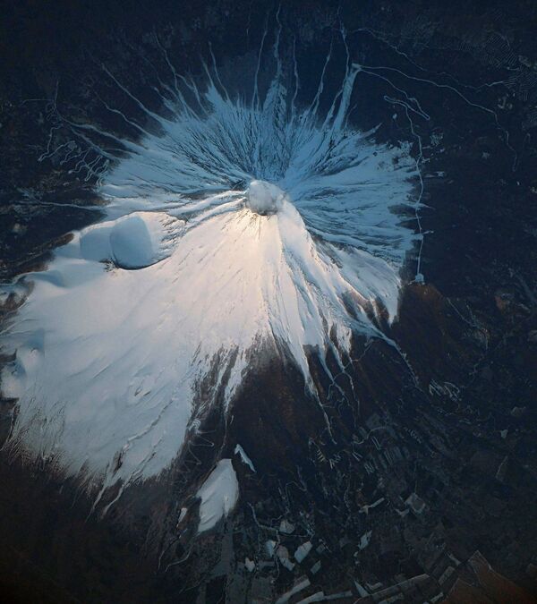 Uluslararası Uzay İstasyonu’ndan Fuji yanardağı - Sputnik Türkiye