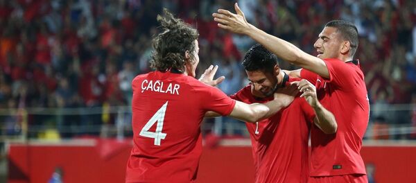 Türkiye özel maçta Özbekistan'ı Zeki'nin golleriyle yendi - Sputnik Türkiye