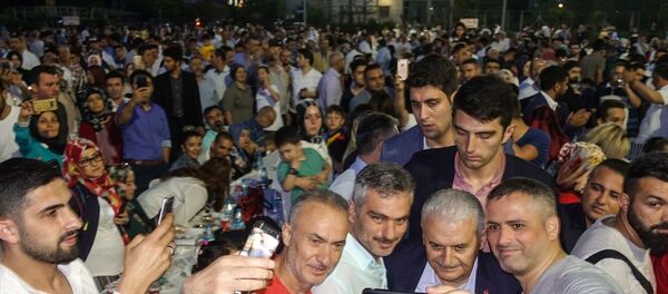 Binali Yıldırım Binali Yıldırım - Sputnik Türkiye