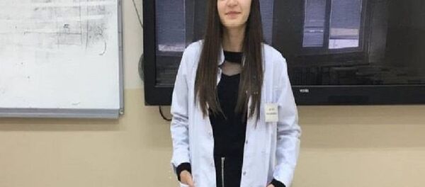 Kastamonu'nun Merkez Hisarardı mahallesinde, ataması yapılmayan 21 yaşındaki matematik öğretmeni Kevser Abdülkadiroğlu'nun, arefe günü kendini asarak yaşamına son verdiği iddia edildi - Sputnik Türkiye