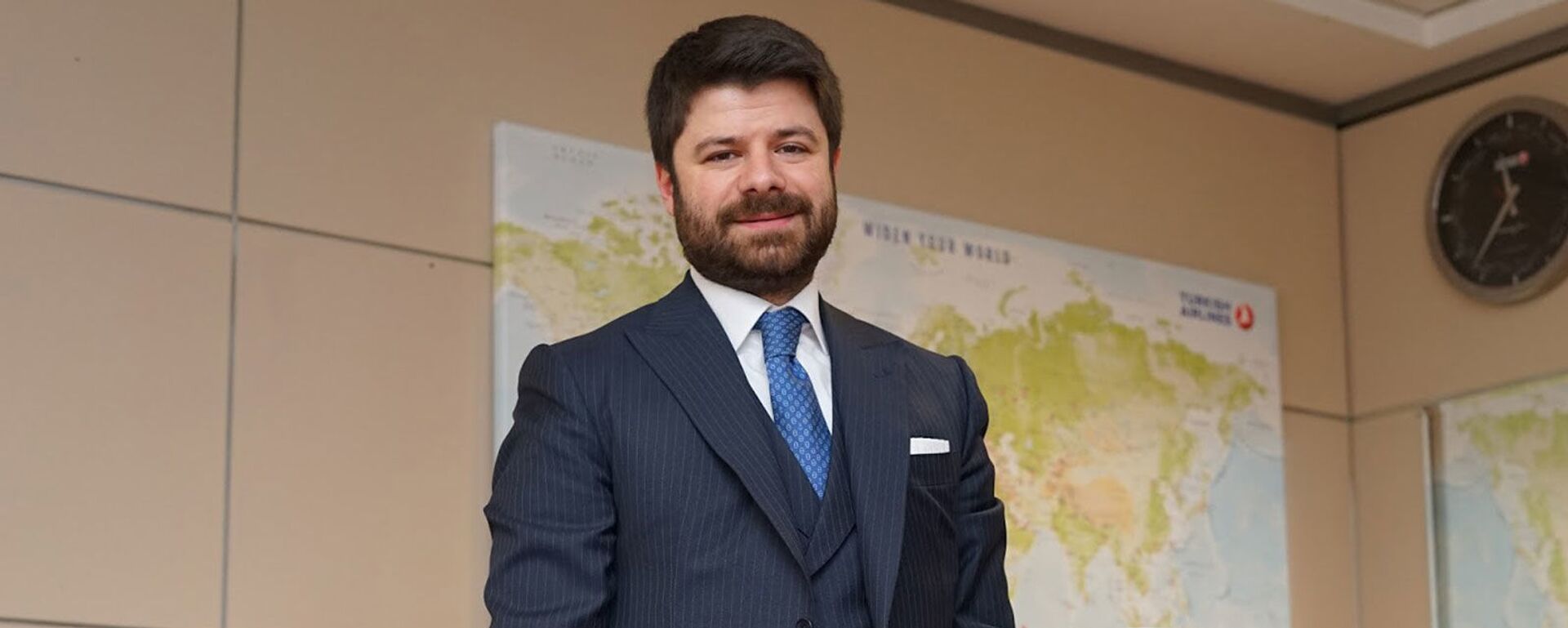 Türk Hava Yolları (THY) Basın Müşaviri Yahya Üstün - Sputnik Türkiye, 1920, 20.09.2025