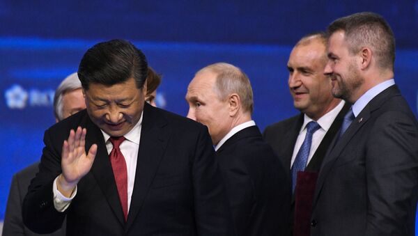 Çin Devlet Başkanı Şi Cinping, St. Petersburg Uluslararası Ekonomi Forumu - Sputnik Türkiye