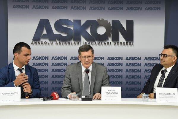 Başkonsolos Podyelışev: Batı, Türkiye’yi kendisiyle Rusya arasında tercihe zorluyor - Sputnik Türkiye