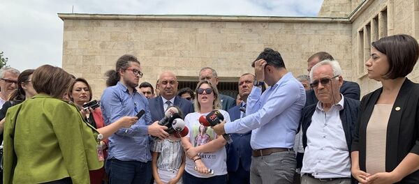 Çorlu tren faciasında yakınlarını yitiren aileler - Sputnik Türkiye