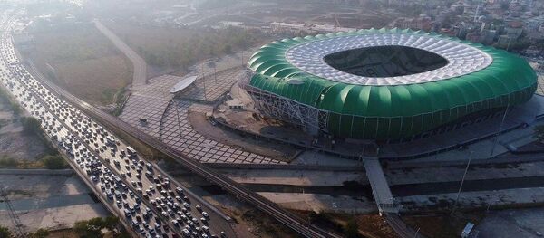 Bursasspor'da devam eden maddi sıkıntı stadyum ile 2 ayrı tesisin elektriklerinin kesilmesiyle tavan yaptı.  - Sputnik Türkiye