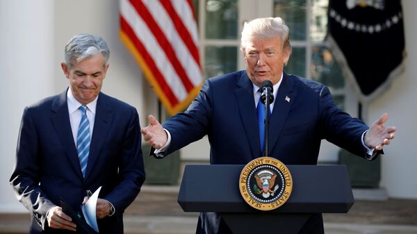 ABD Başkanı Donald Trump ve Fed Başkanı Jerome Powell - Sputnik Türkiye