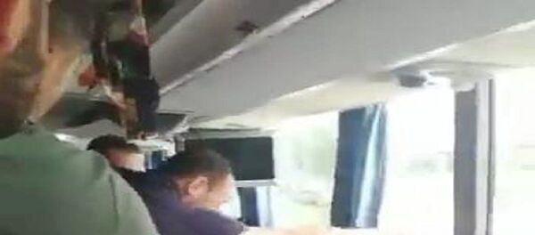 Aksaray'da, kimliği belirsiz kişiler önünü keserek durdurdukları bir yolcu otobüsünden yolcu Kadriye S.'yi, zorla araçtan indirerek kaçırdı.  - Sputnik Türkiye