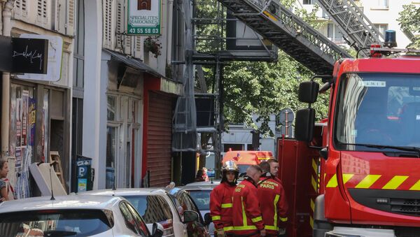 Fransa'nın başkenti Paris'te çıkan yangında 3 kişi yaşamını yitirdi - Sputnik Türkiye