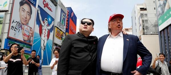 Donald Trump ile Kim Jong-un, Osaka sokaklarında yürüdü - Sputnik Türkiye