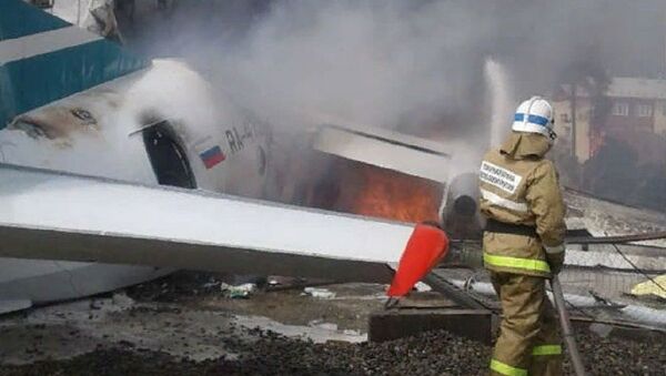 Buryatya'da An-24 yolcu uçağı kaza yaptı: 2 ölü, 19 yaralı - Sputnik Türkiye