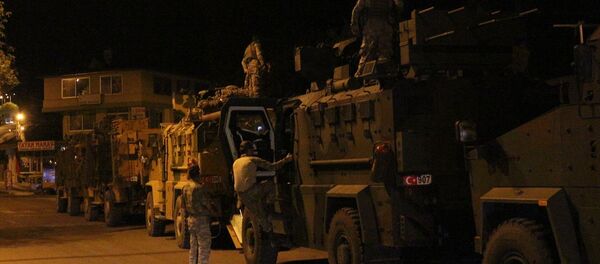 Türk Silahlı Kuvvetlerince (TSK), Suriye sınırındaki askeri birliklere komando takviyesi yapıldı. - Sputnik Türkiye