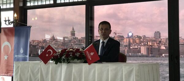 İmamoğlu: İstanbul’un St. Petersburg’la olan kardeş şehir sözleşmesini geliştirmeyi ve başka Rus şehirleriyle işbirliklerini zevkle soruştururum - Sputnik Türkiye