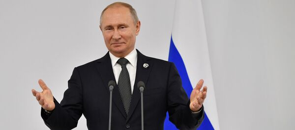 Vladimir Putin G20 zirvesinde basın toplantısında - Sputnik Türkiye